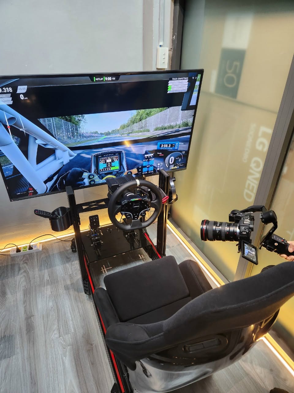 Dịch vụ đua xe giả lập theo giờ