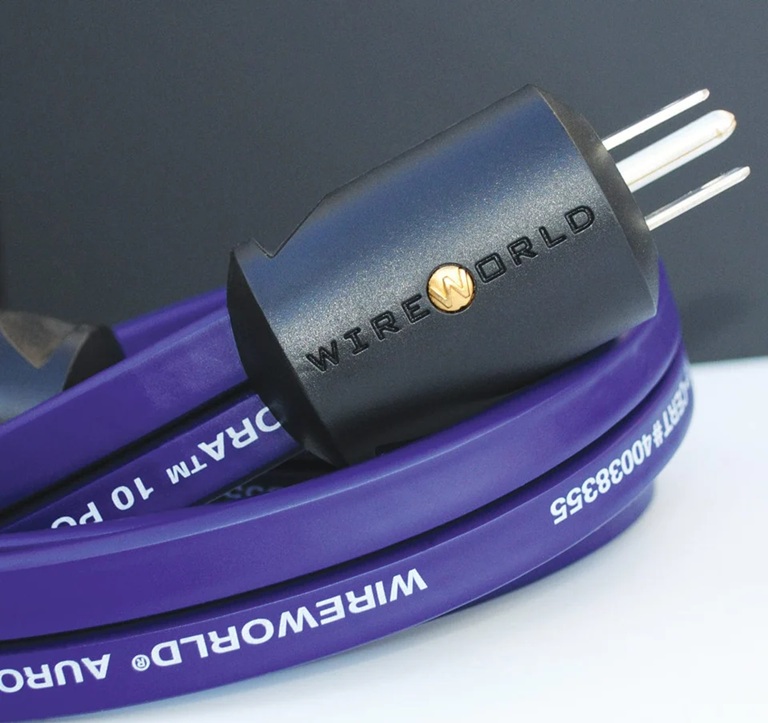 WIREWORLD Aurora 10 Power Conditioning Cord 1.5M