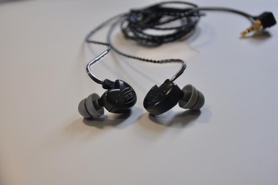 Tai nghe EarSonics SM3 V2